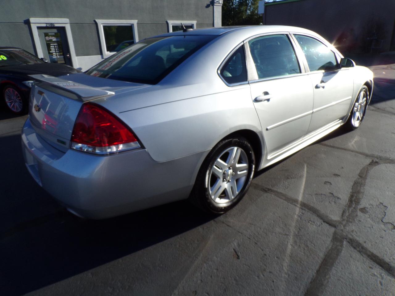 Chevrolet Impala LT (Fleet) 2012