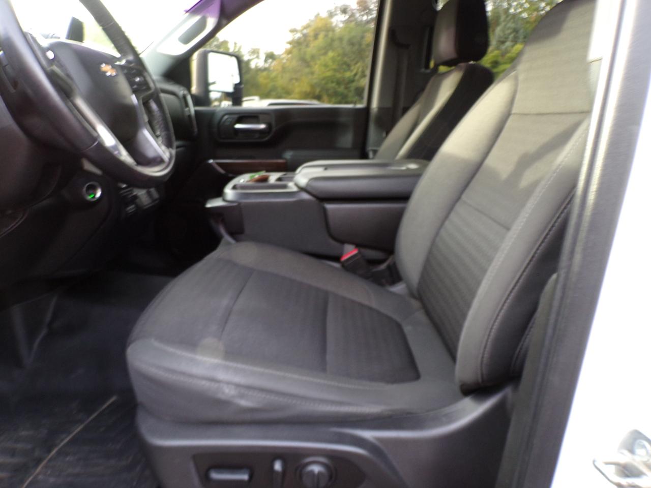 Chevrolet Silverado 3500HD LT Crew Cab 4WD 2021