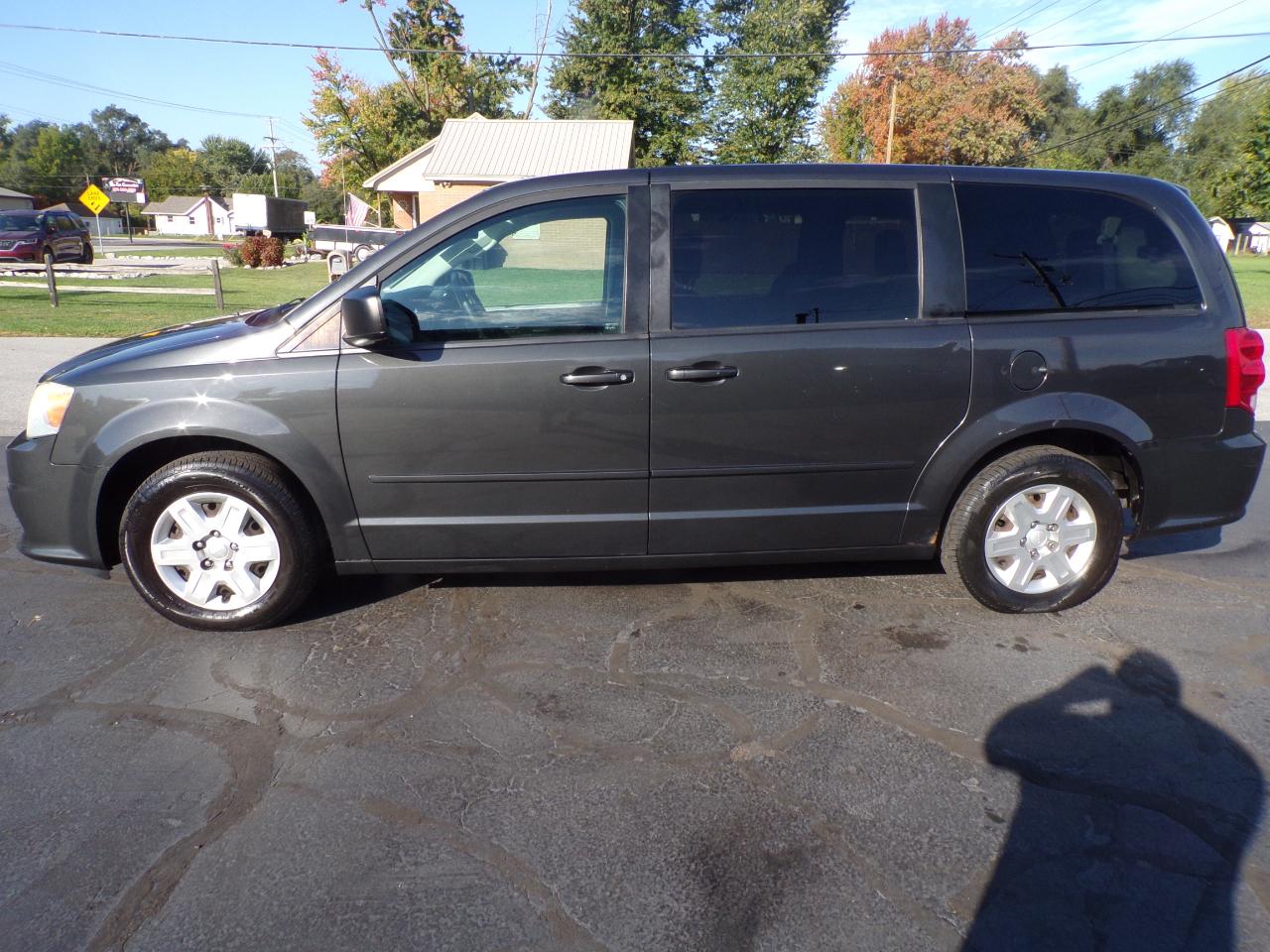 Dodge Grand Caravan SE 2012