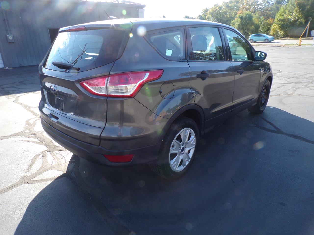 Ford Escape S FWD 2016
