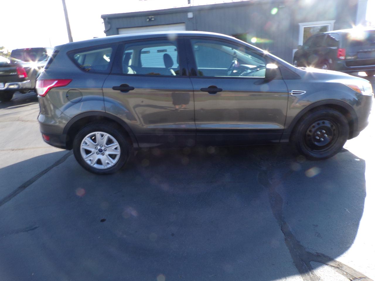 Ford Escape S FWD 2016