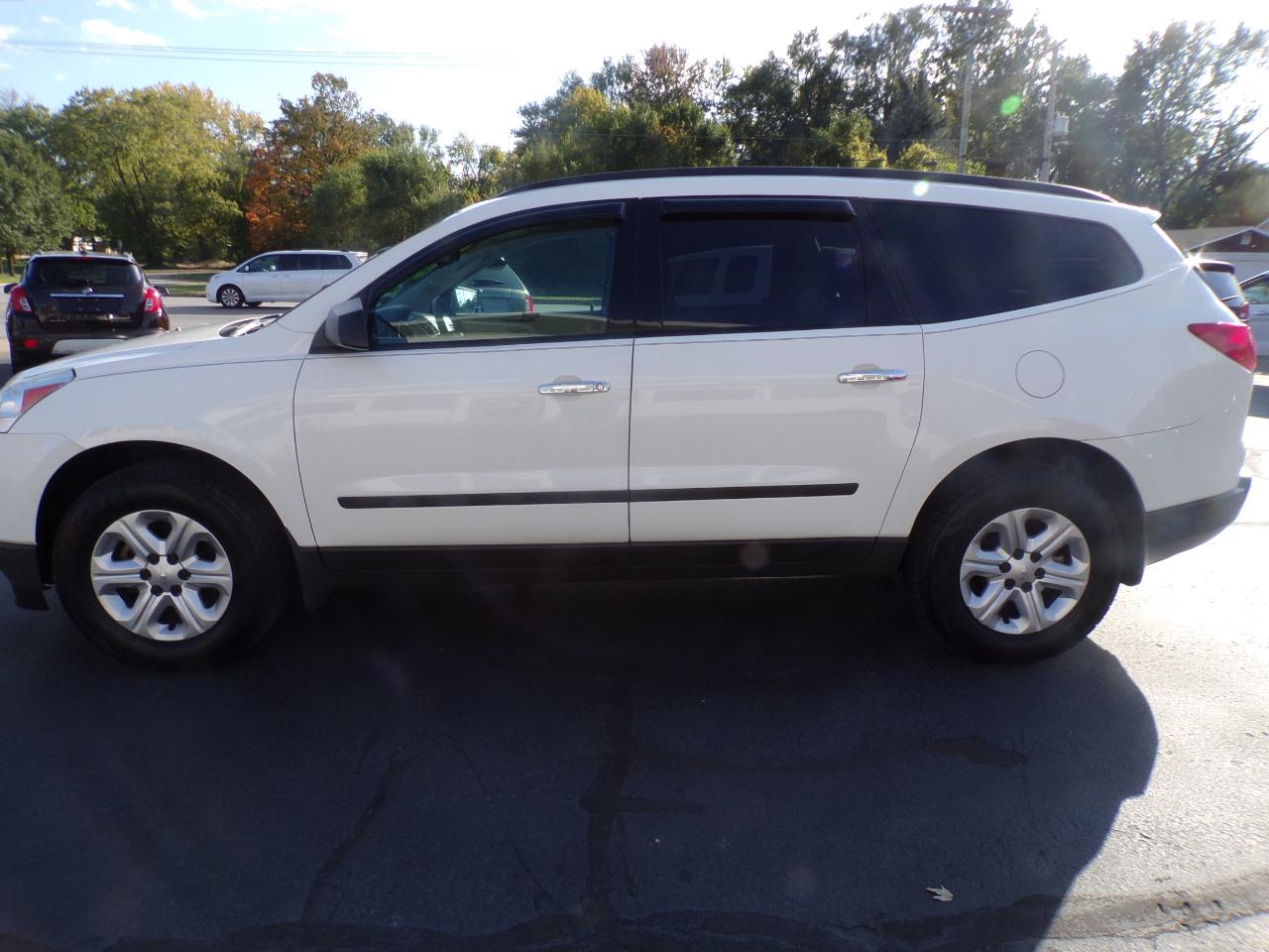 Chevrolet Traverse LS FWD w/PDC 2012