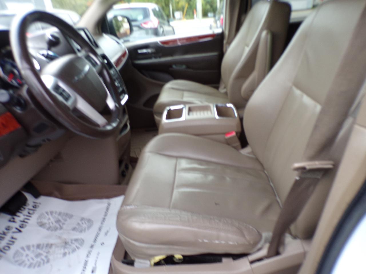 Chrysler Town & Country Touring 2014