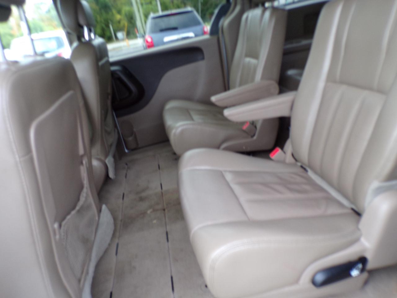 Chrysler Town & Country Touring 2014