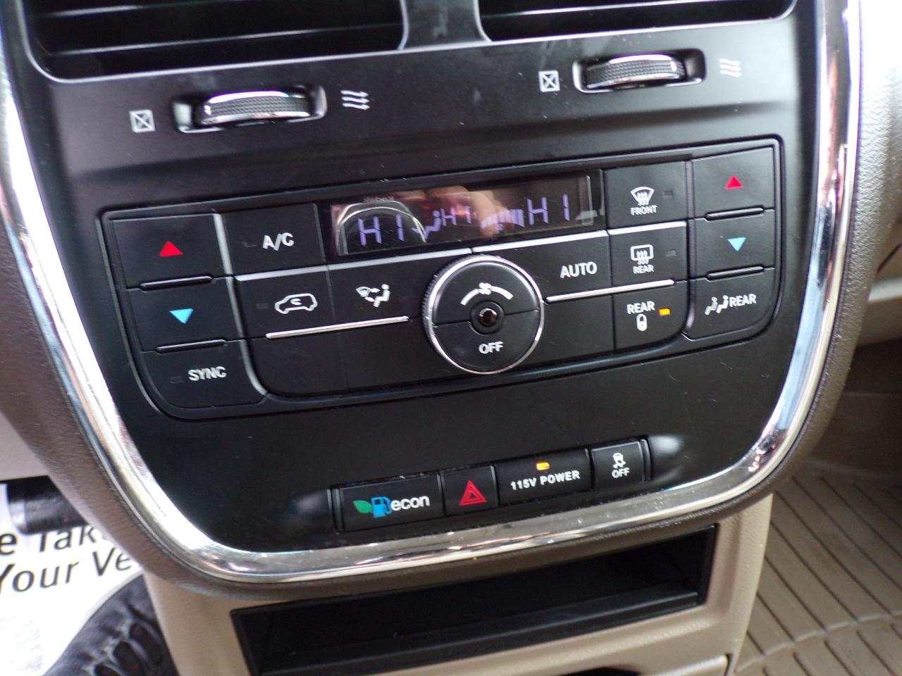 Chrysler Town & Country Touring 2014