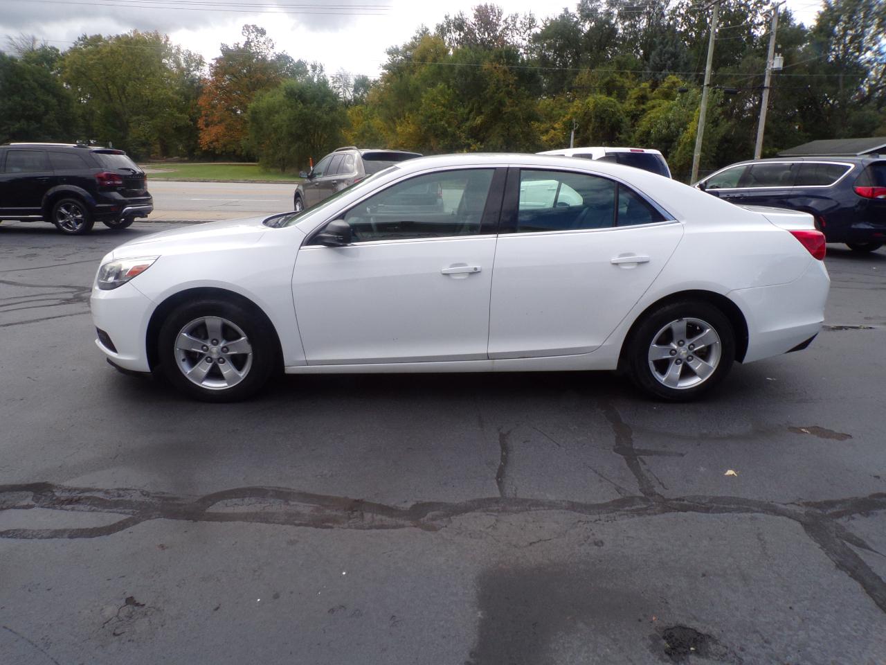 Chevrolet Malibu LS 2013
