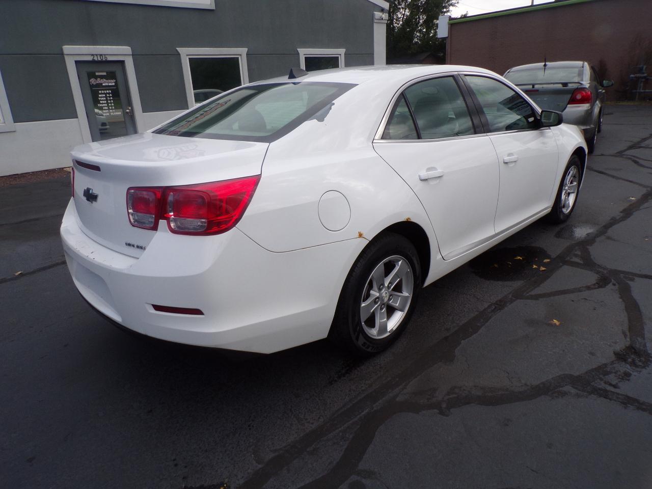 Chevrolet Malibu LS 2013