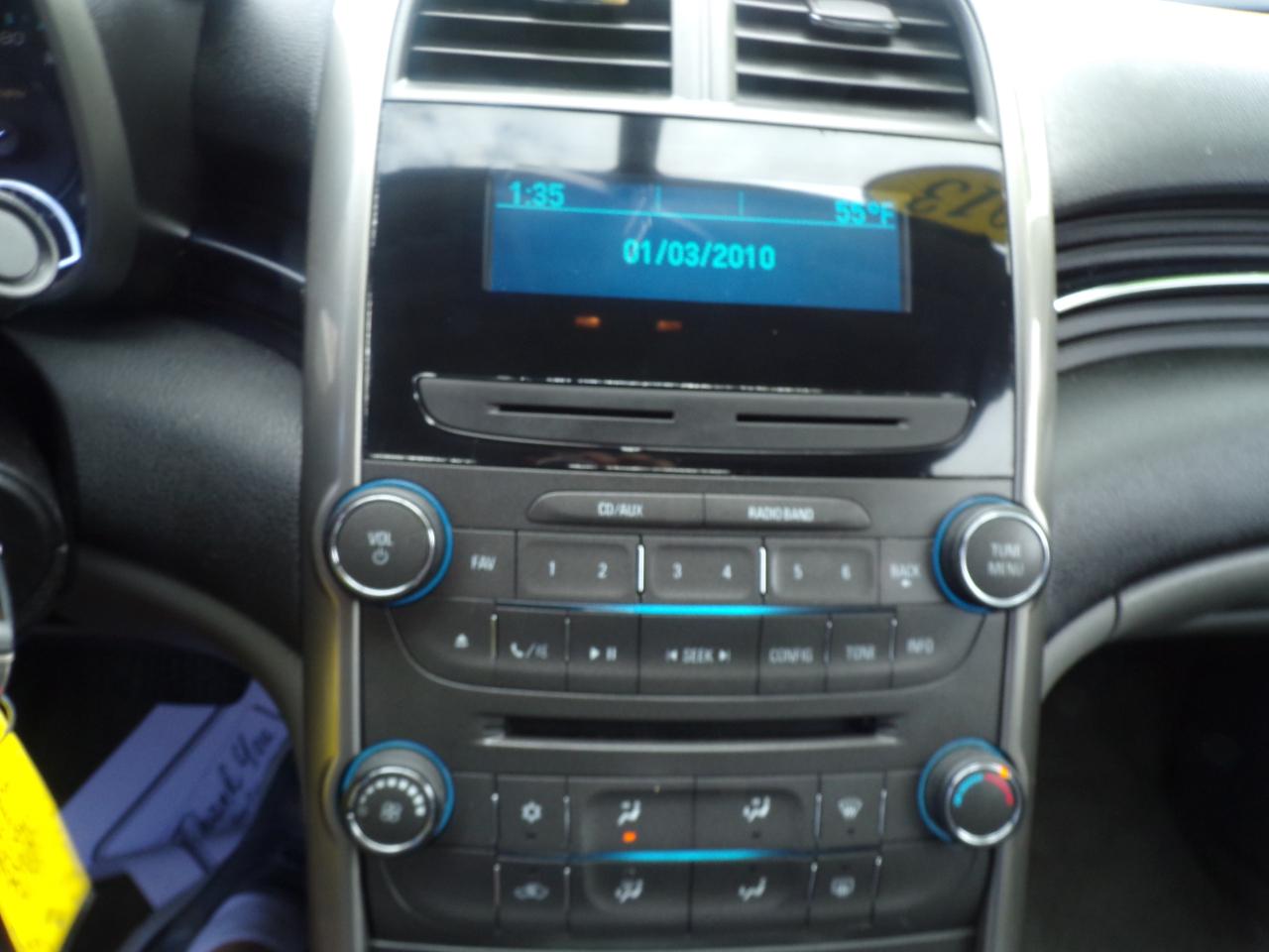 Chevrolet Malibu LS 2013