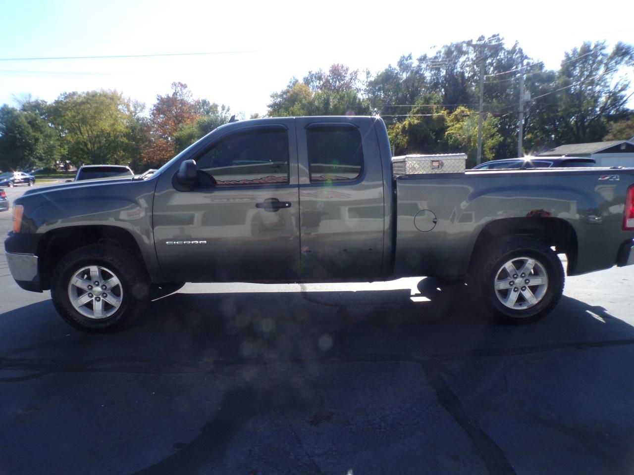 GMC Sierra 1500 SLE Ext. Cab 4WD 2011