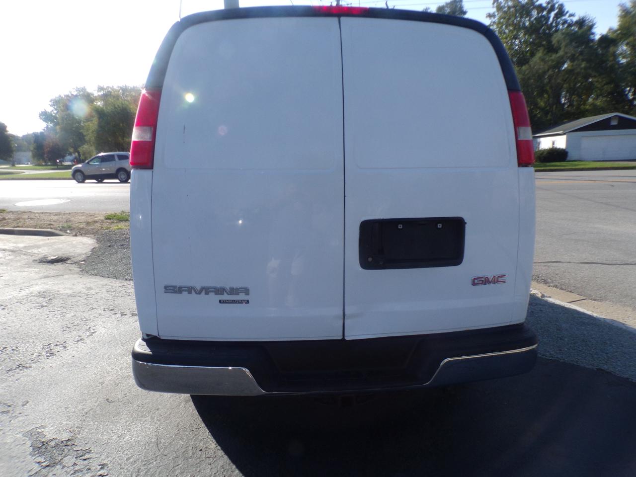 GMC Savana G2500 Cargo 2015