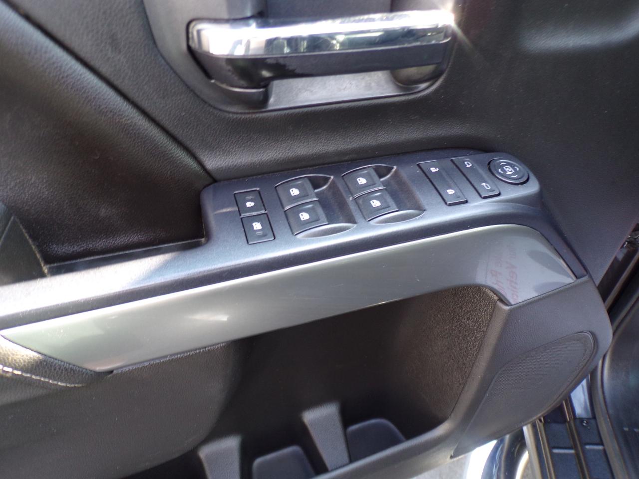 Chevrolet Silverado 1500 LT Crew Cab Short Box 4WD 2015