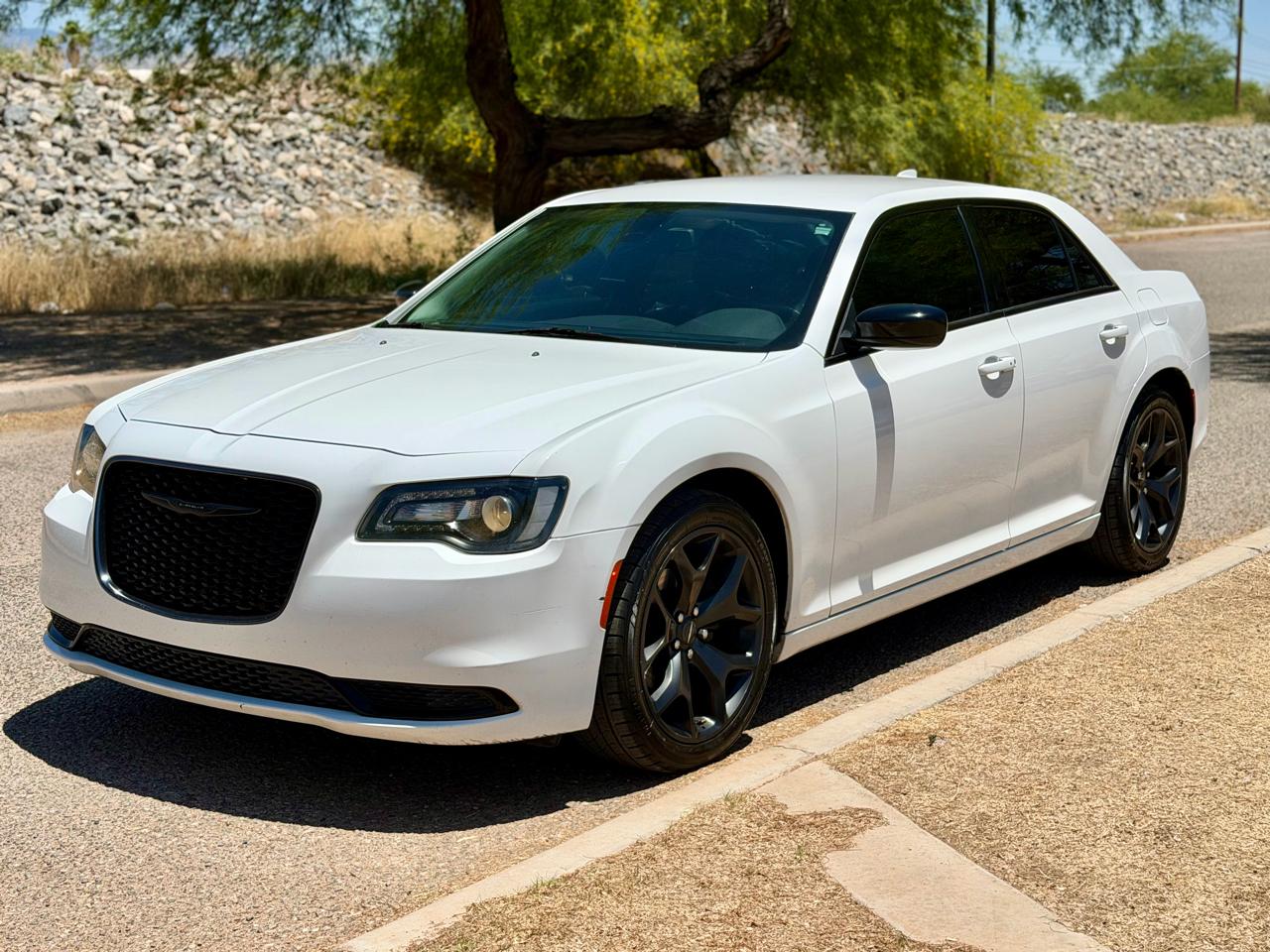 2020 Chrysler 300 Touring