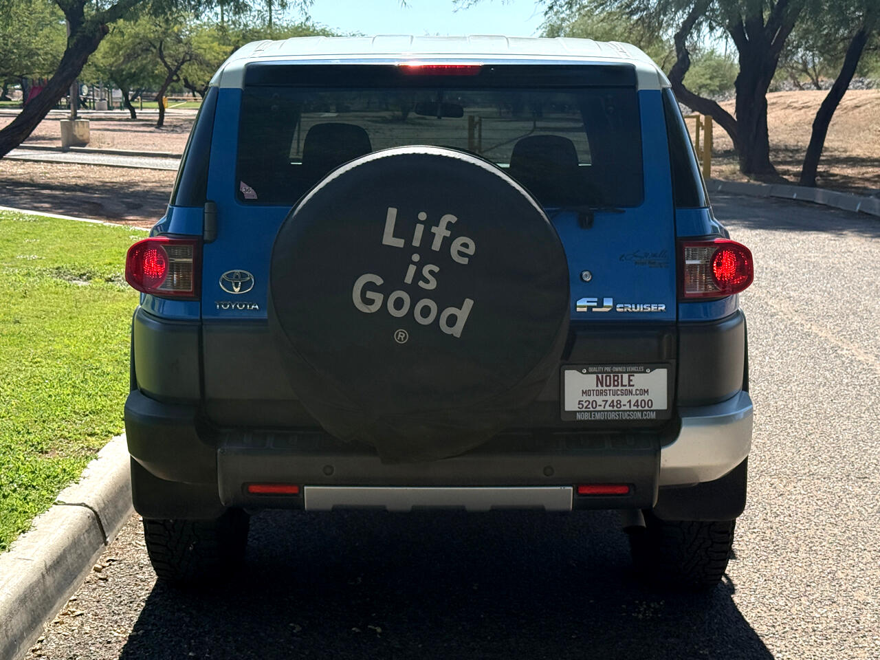 2008 Toyota FJ Cruiser Base photo 4