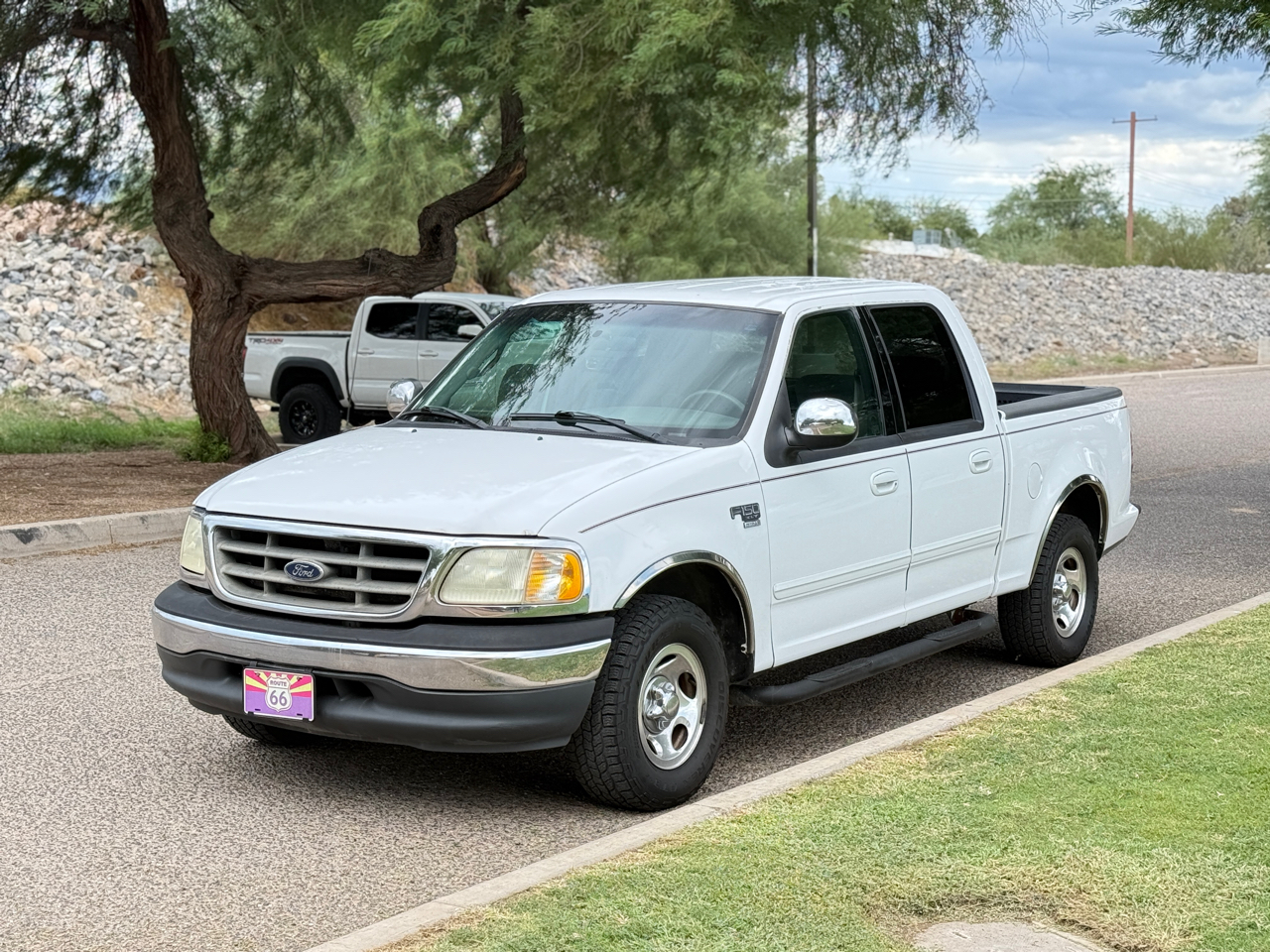 2001 Ford F-150 XLT SuperCrew 2WD
