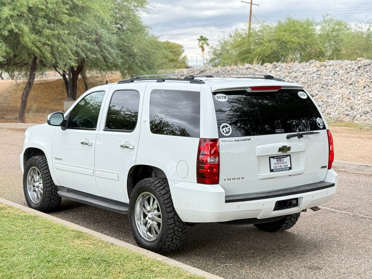 2012 Chevrolet Tahoe LT photo 3