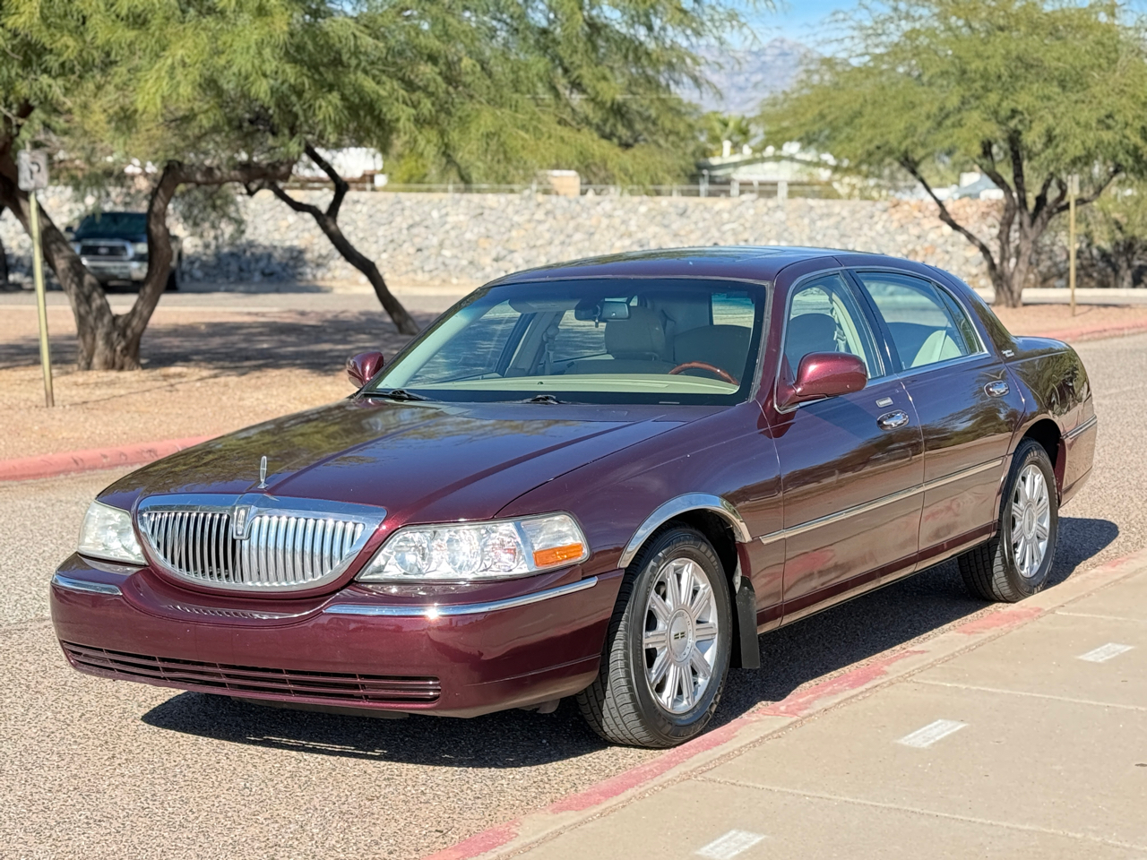 2007 Lincoln Town Car Signature Limited