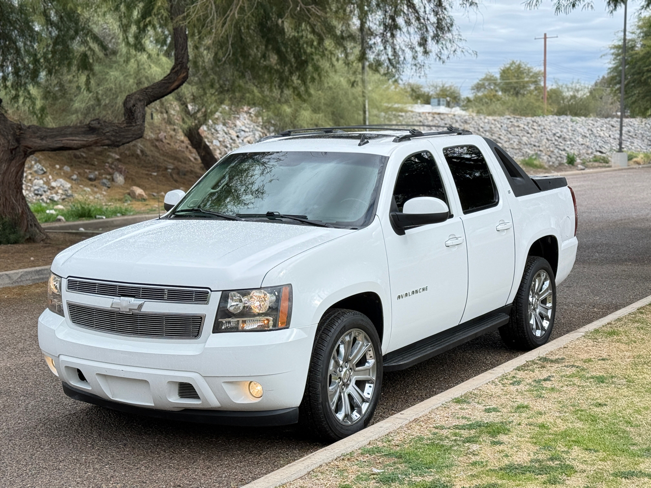 2011 Chevrolet Avalanche LT 2WD