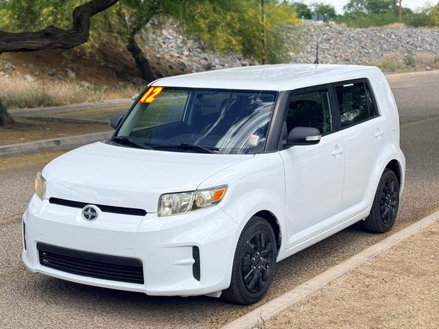 White 2012 Scion xB Base Wagon Front-Wheel Drive Automatic