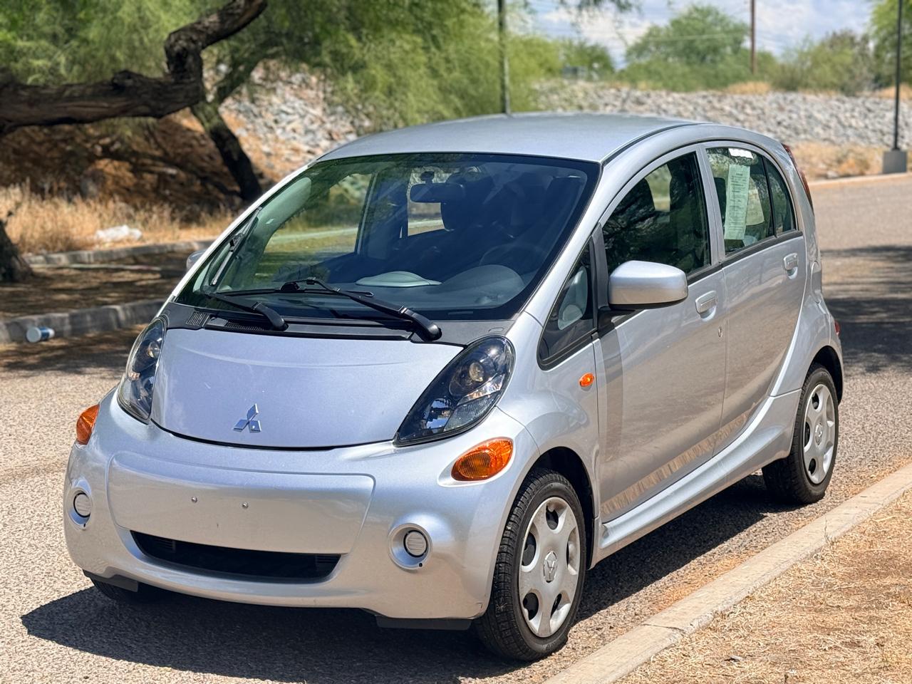 2012 Mitsubishi I-MiEV SE