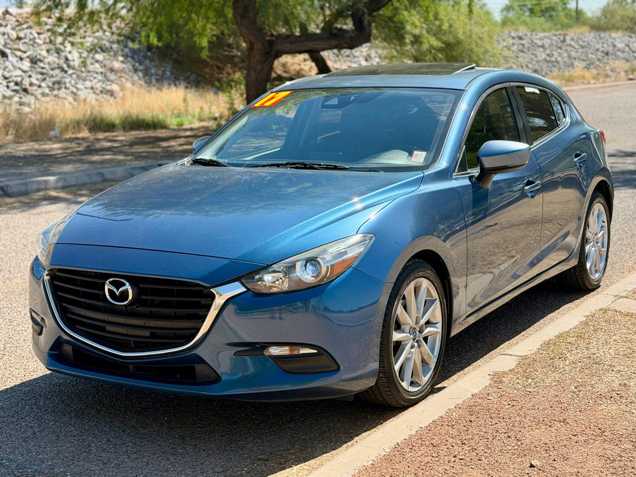 2017 Mazda MAZDA3 s Grand Touring AT 5-Door