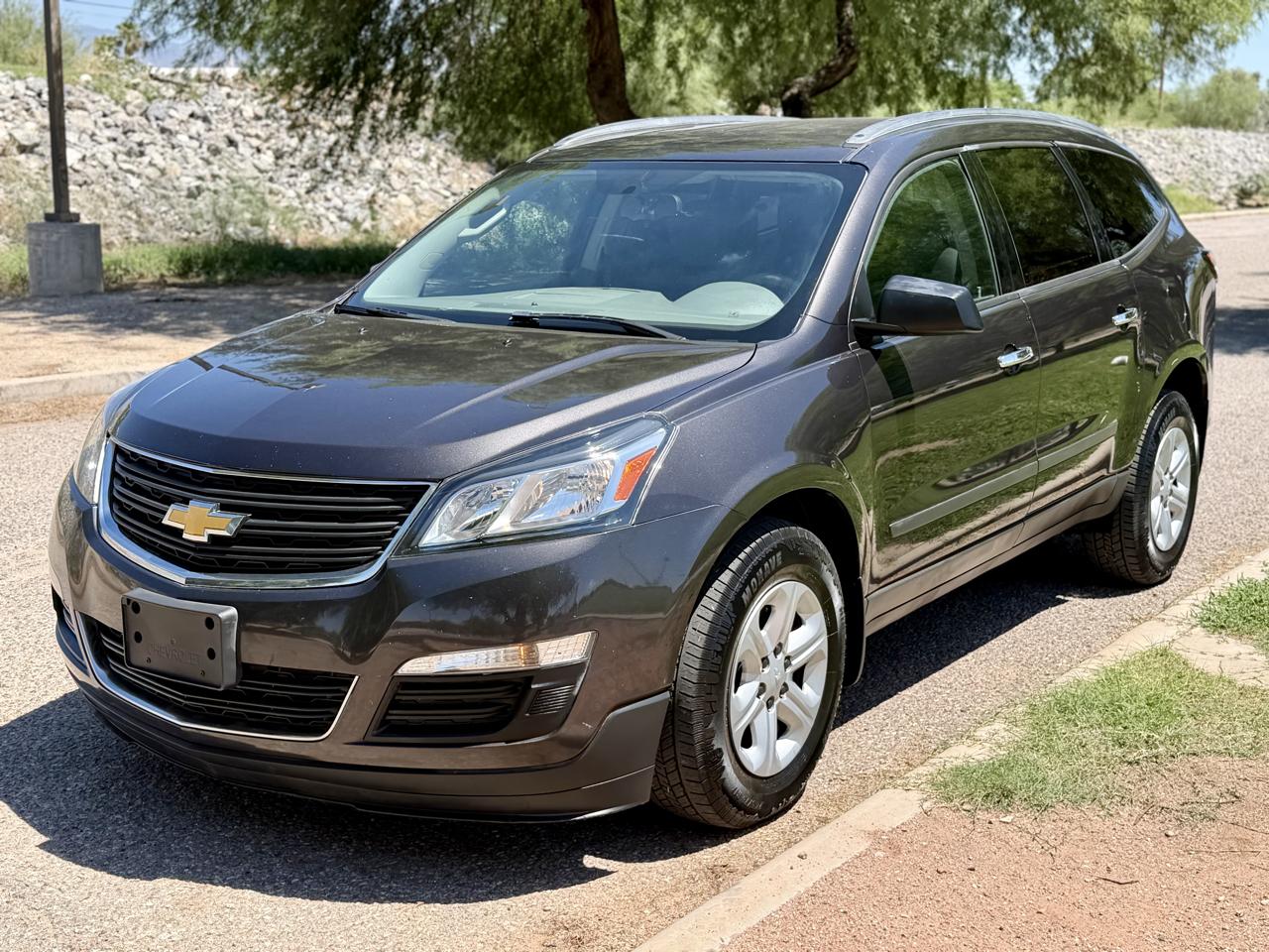 2017 Chevrolet Traverse LS FWD