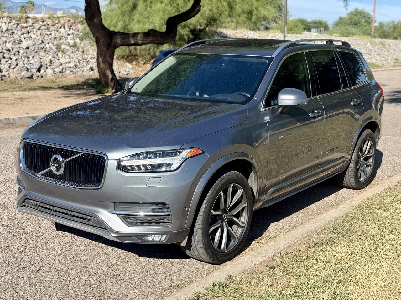 2018 Volvo XC90 Momentum