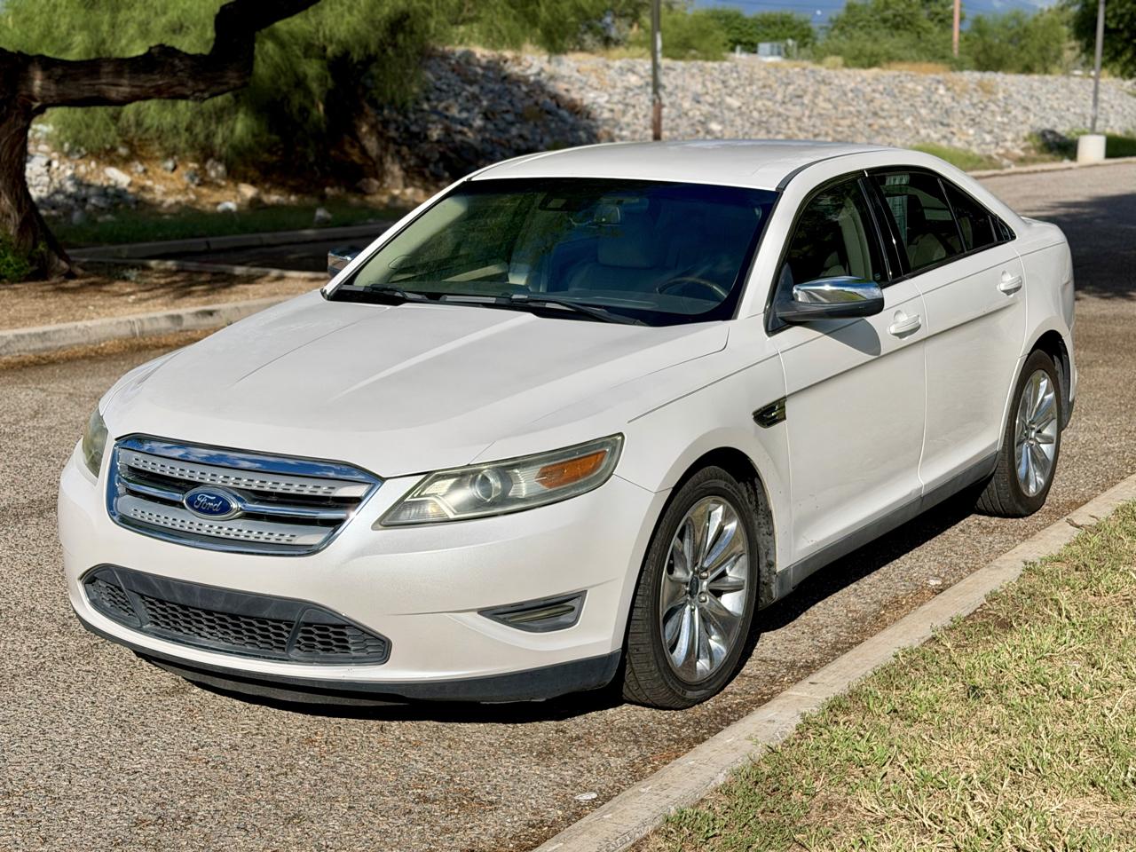 2011 Ford Taurus Limited FWD