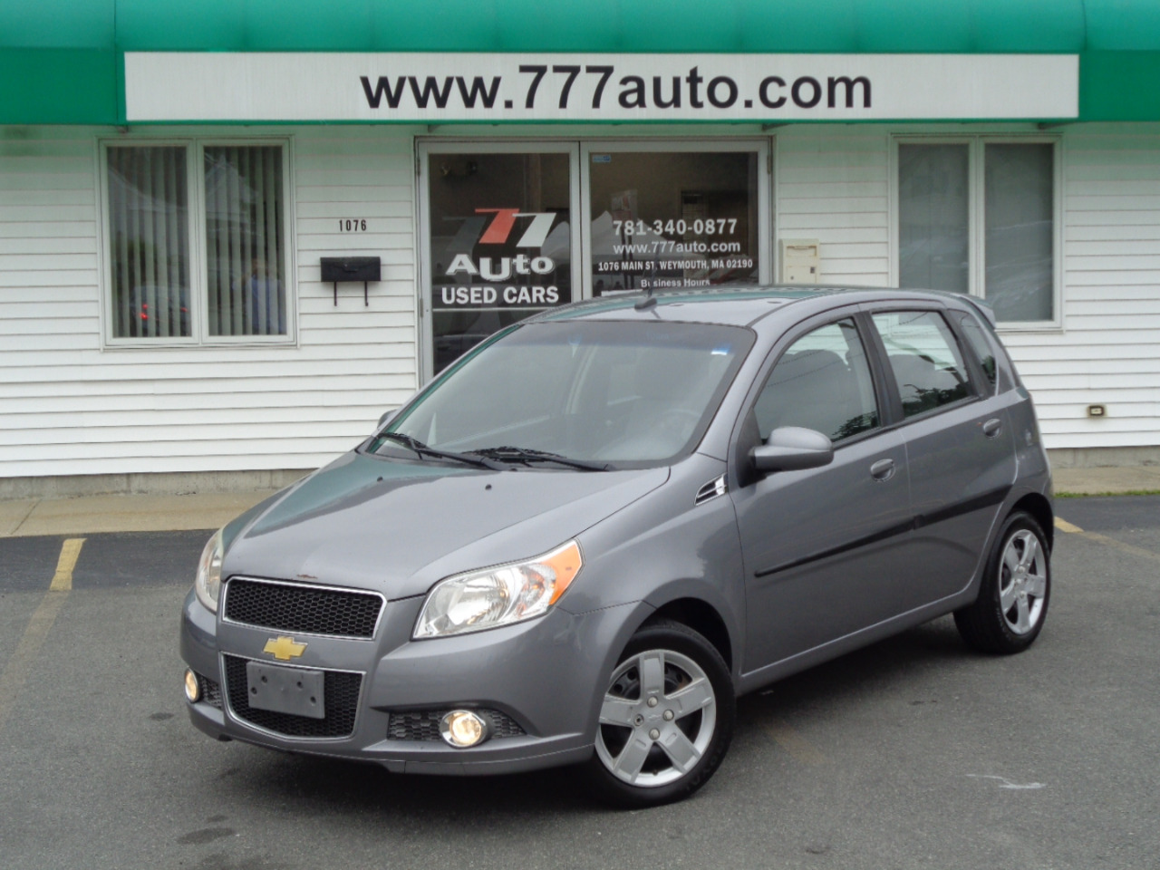 Used 2011 Chevrolet Aveo 5dr HB LT w/2LT for Sale in Weymouth, Boston