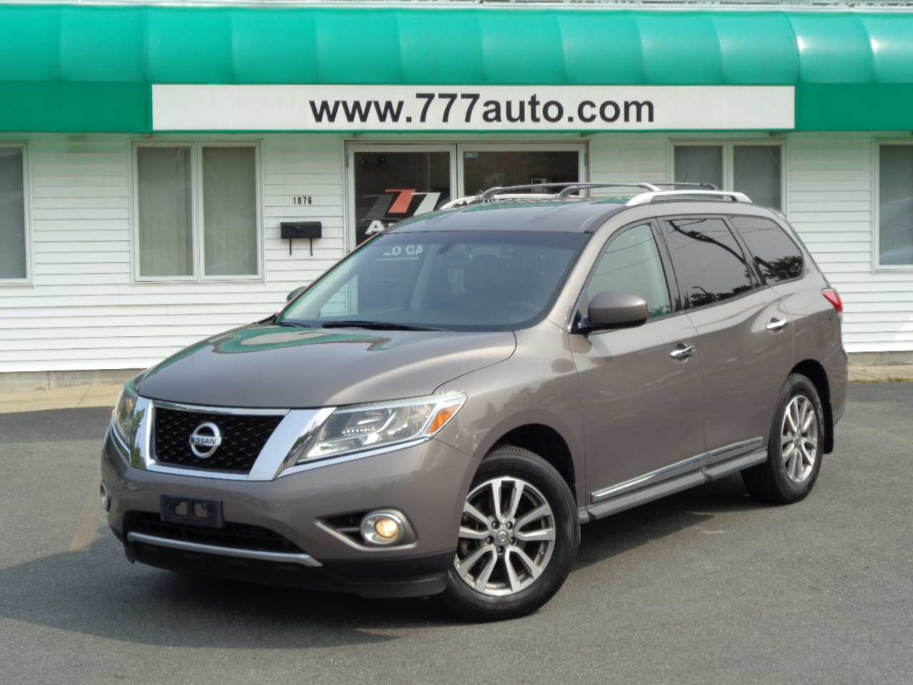Used 2013 Nissan Pathfinder 4WD 4dr SL for Sale in Weymouth, Boston