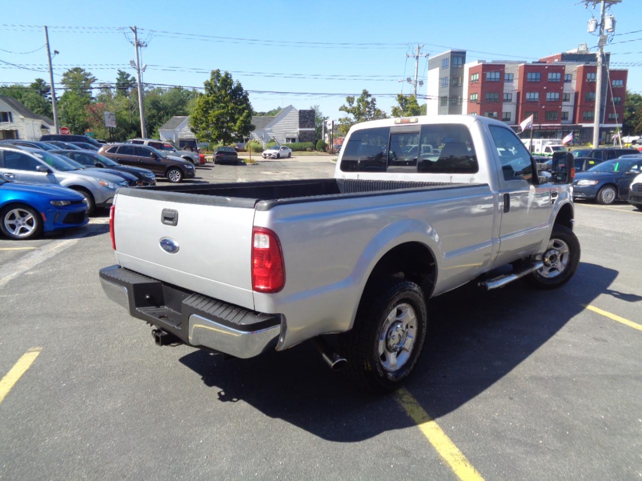Ford Super Duty F-250 SRW 4WD Reg Cab 137" XLT 2010