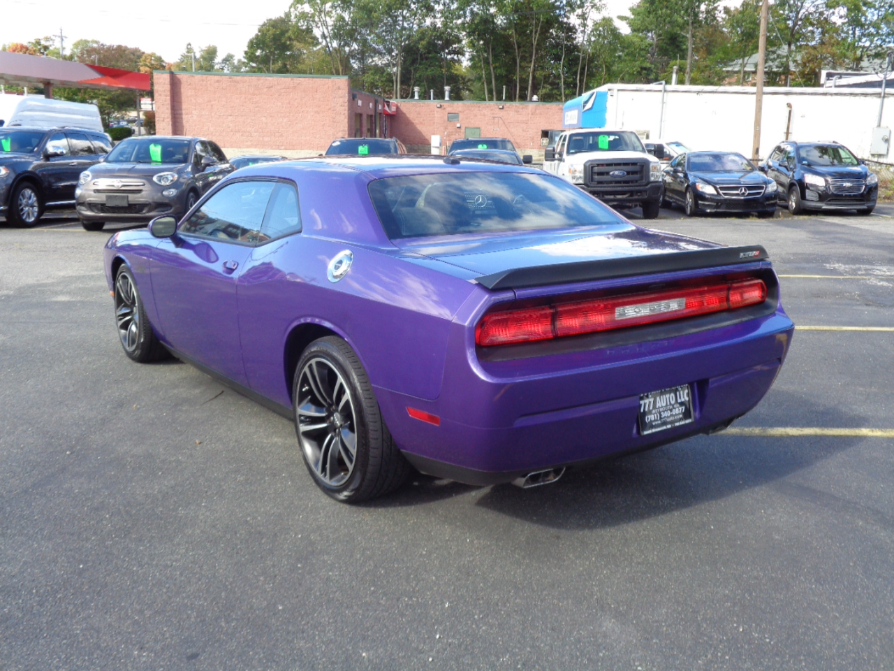 2013 Dodge Challenger SRT8 Core photo 3