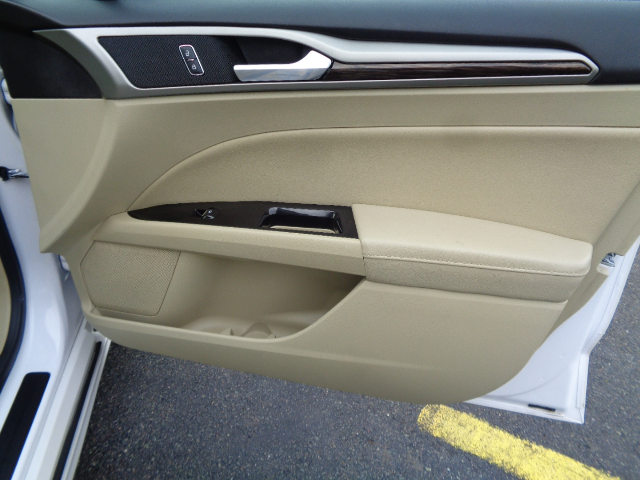 Ford Fusion 4dr Sdn SE FWD 2014