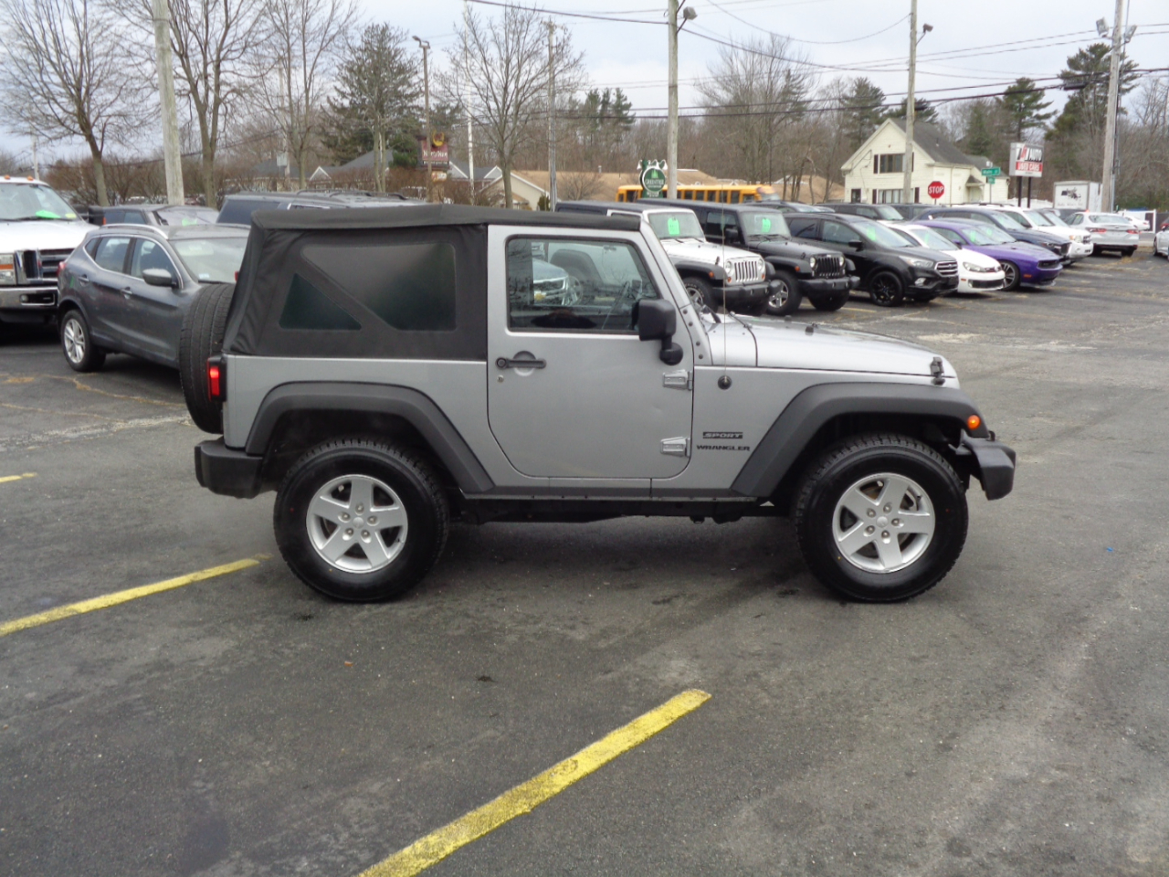 Jeep Wrangler 4WD 2dr Sport 2015