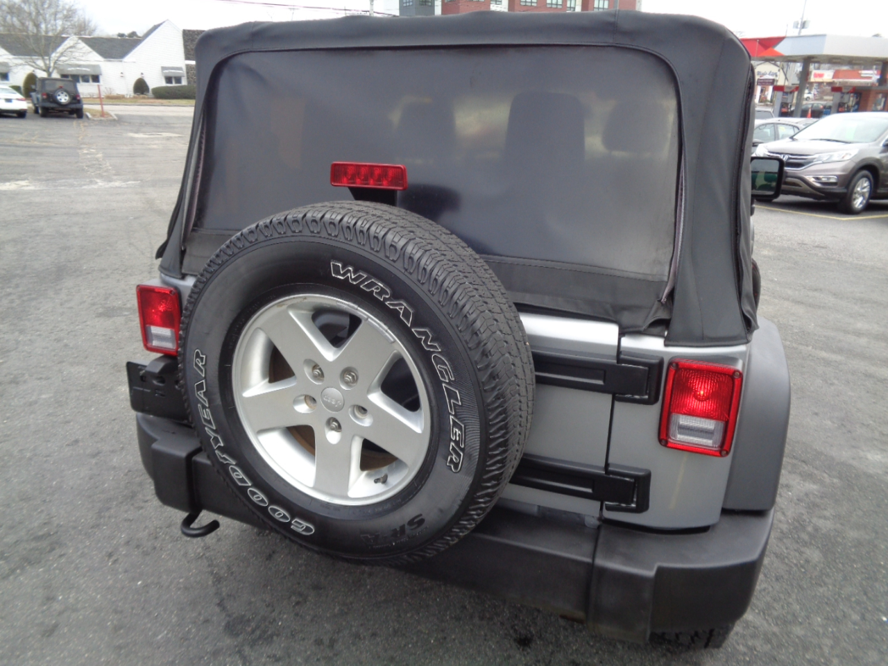 Jeep Wrangler 4WD 2dr Sport 2015