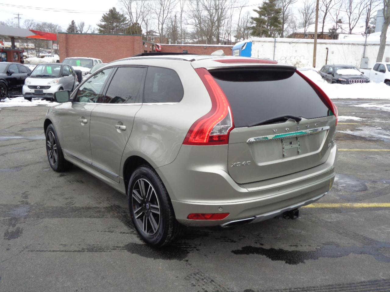Volvo XC60 FWD 4dr T5 Drive-E Platinum 2016