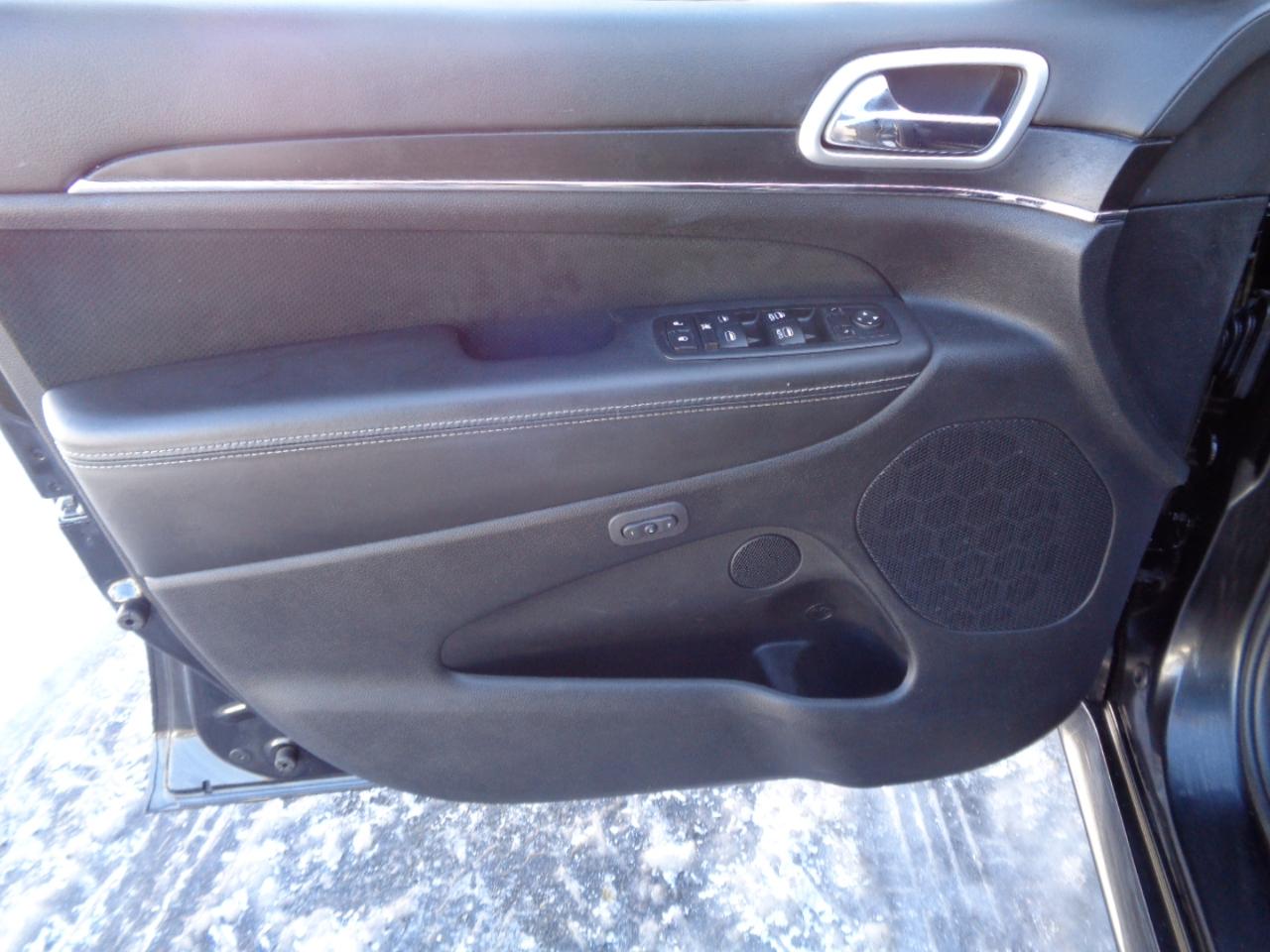 Jeep Grand Cherokee 4WD 4dr SRT8 Vapor 2013