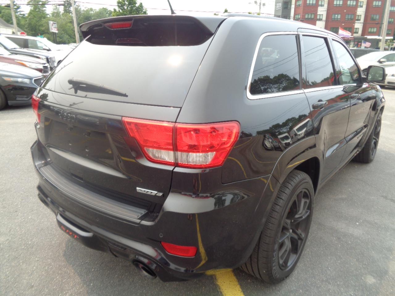 Jeep Grand Cherokee 4WD 4dr SRT8 2013