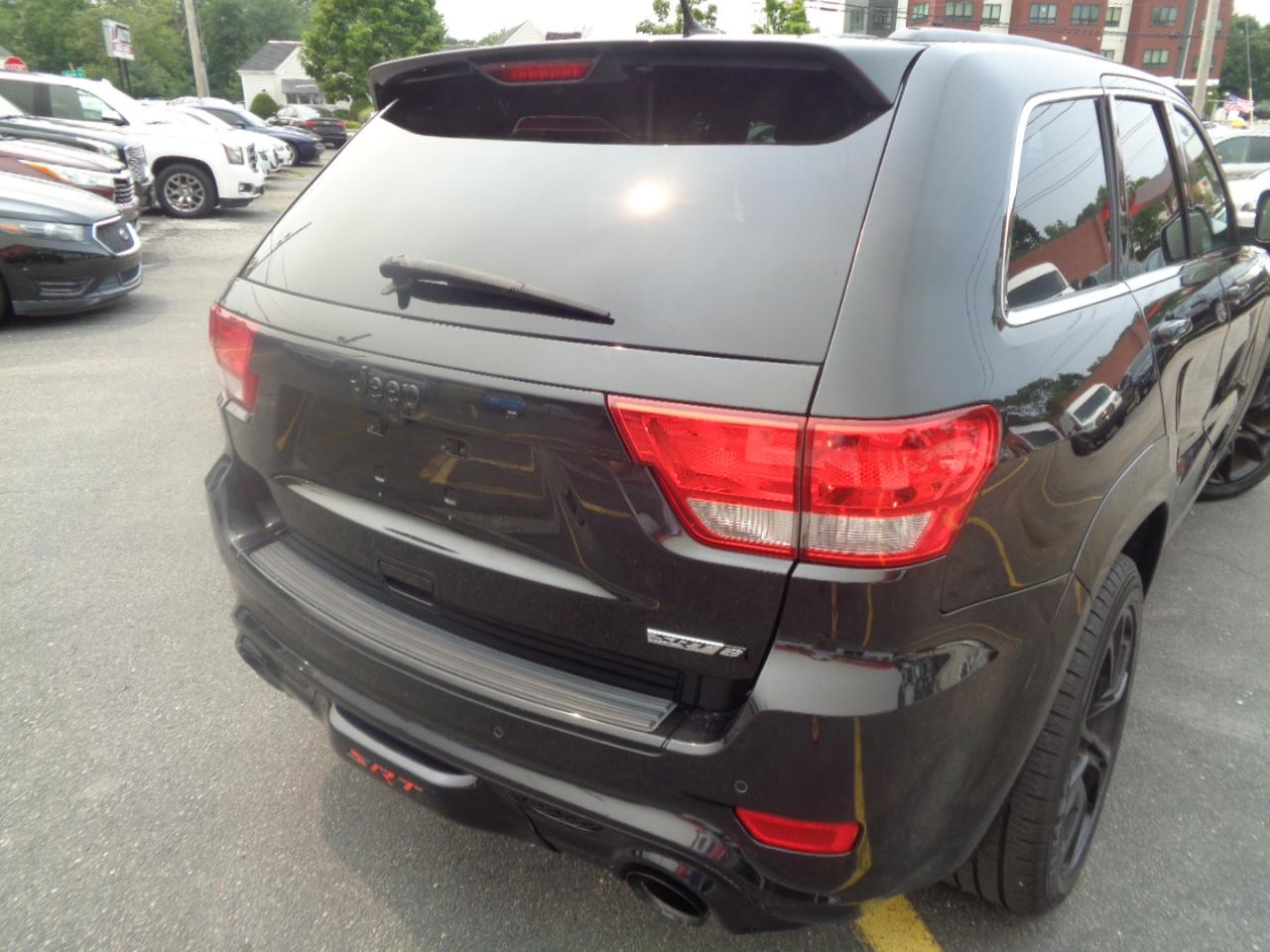 Jeep Grand Cherokee 4WD 4dr SRT8 2013