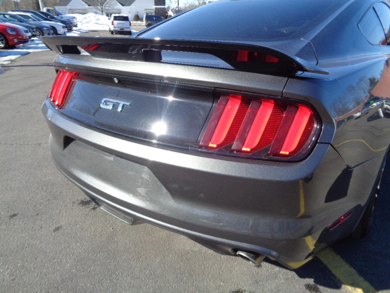 Ford Mustang 2dr Fastback GT 2016