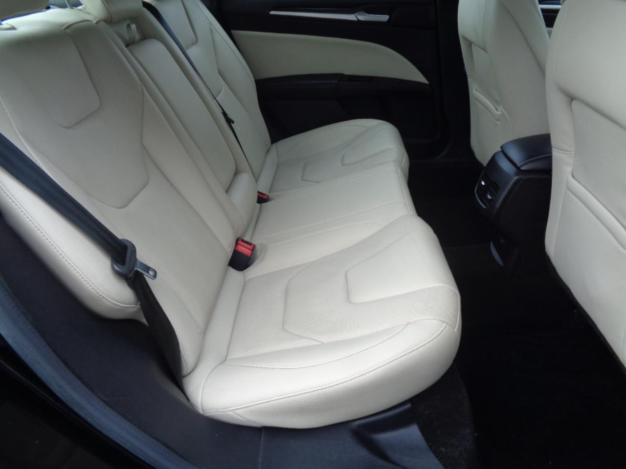 Ford Fusion Titanium AWD 2017