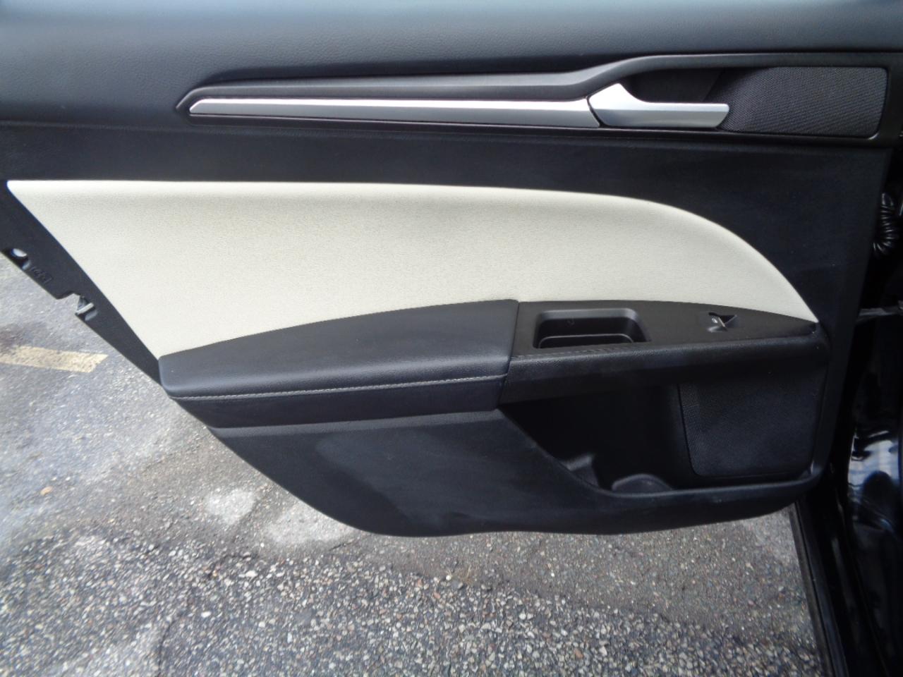 Ford Fusion Titanium AWD 2017