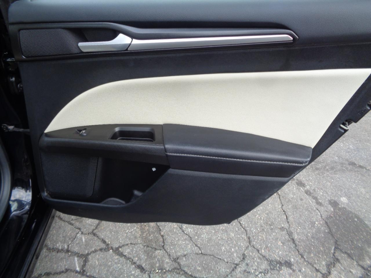 Ford Fusion Titanium AWD 2017