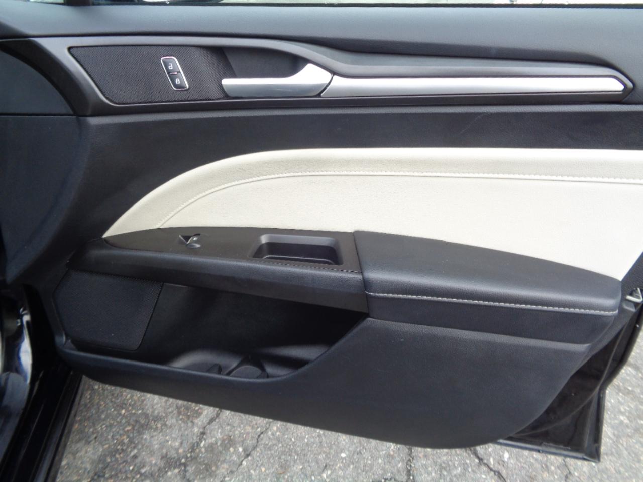 Ford Fusion Titanium AWD 2017