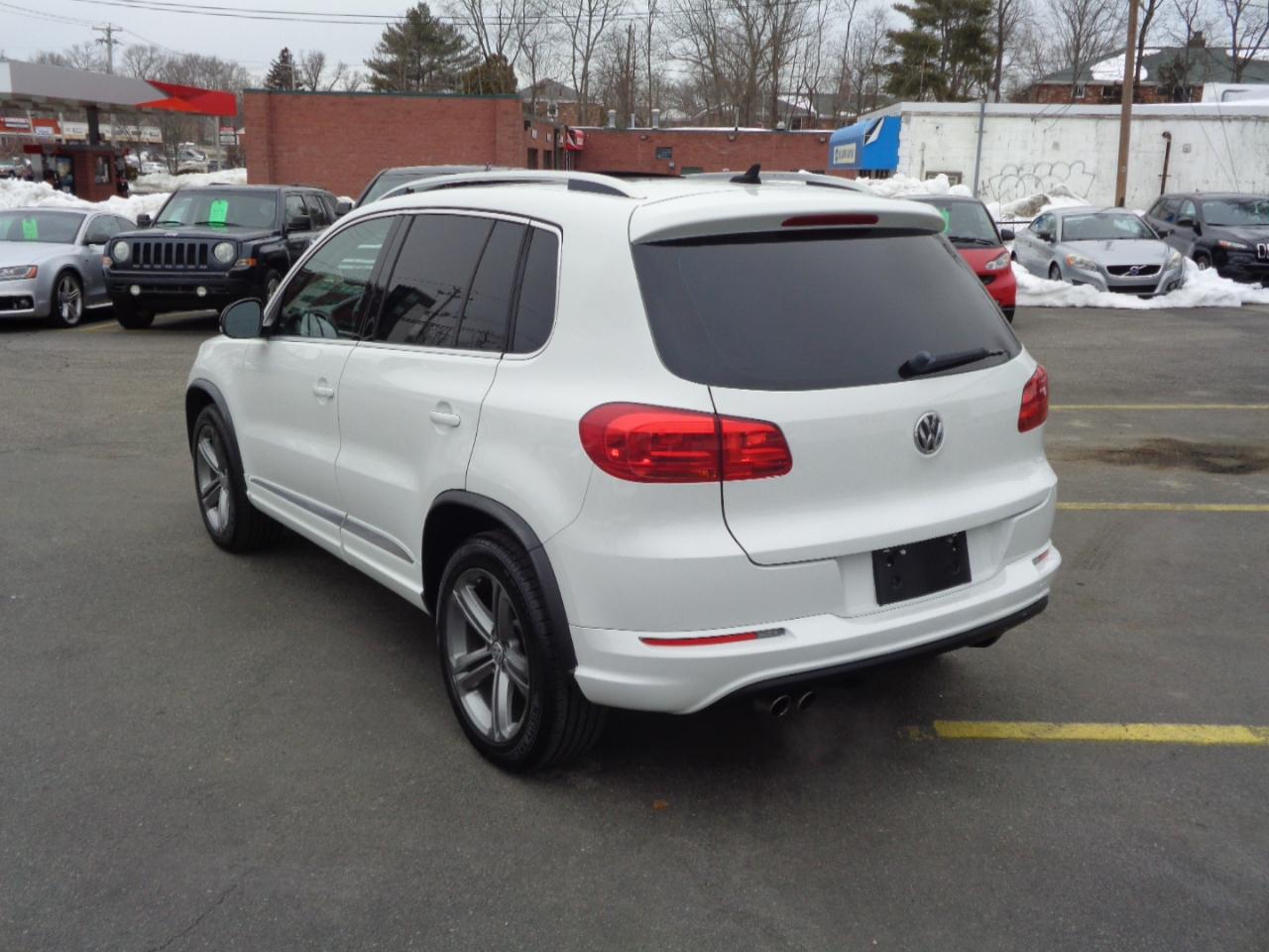 Volkswagen Tiguan 2.0T Sport FWD 2017