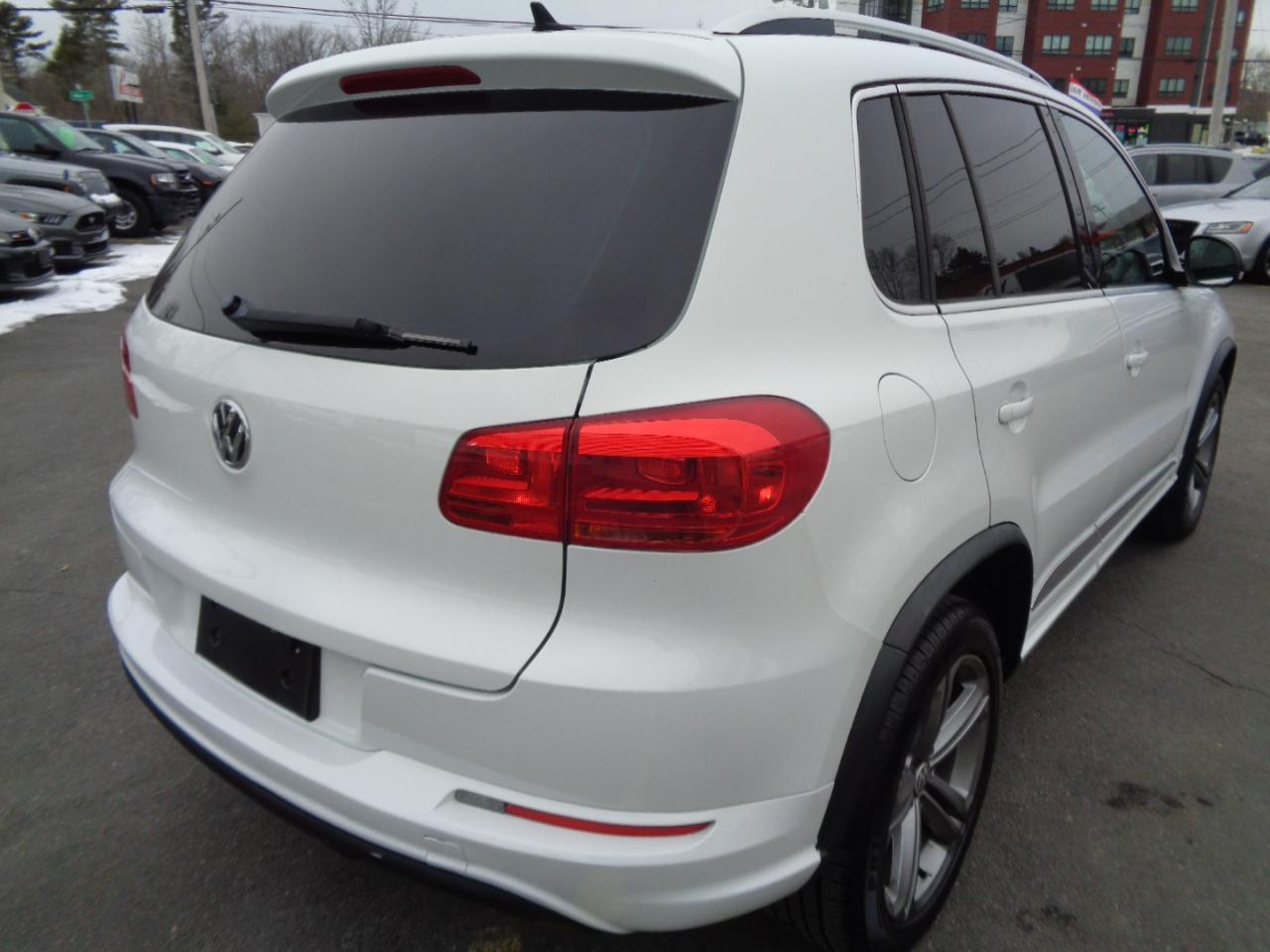 Volkswagen Tiguan 2.0T Sport FWD 2017