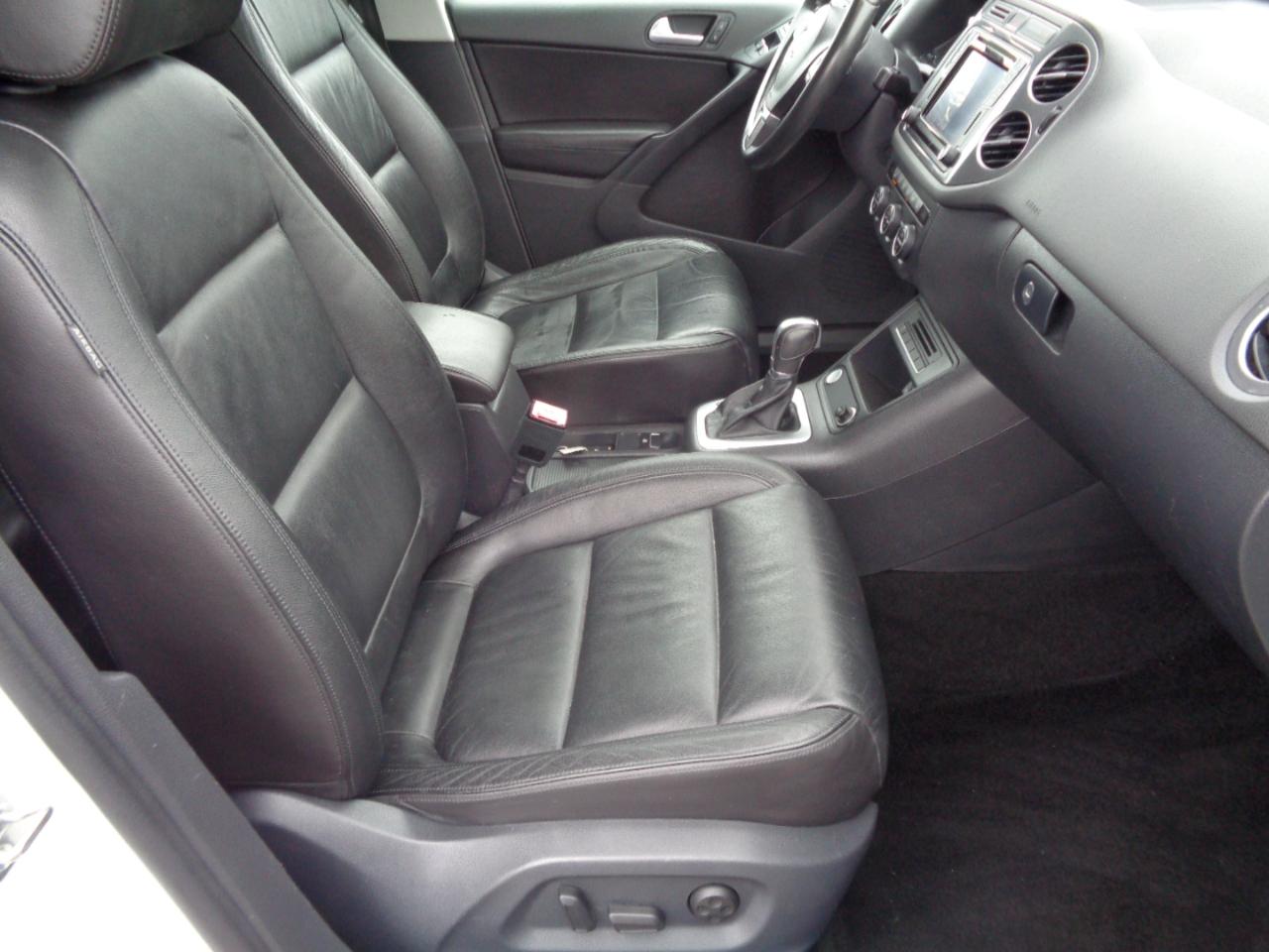 Volkswagen Tiguan 2.0T Sport FWD 2017