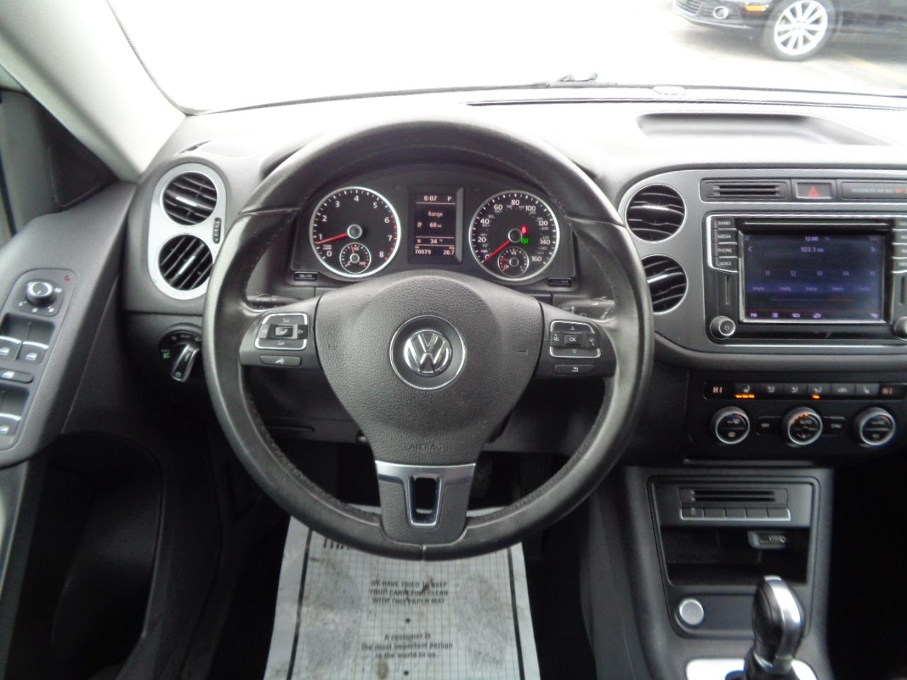 Volkswagen Tiguan 2.0T Sport FWD 2017