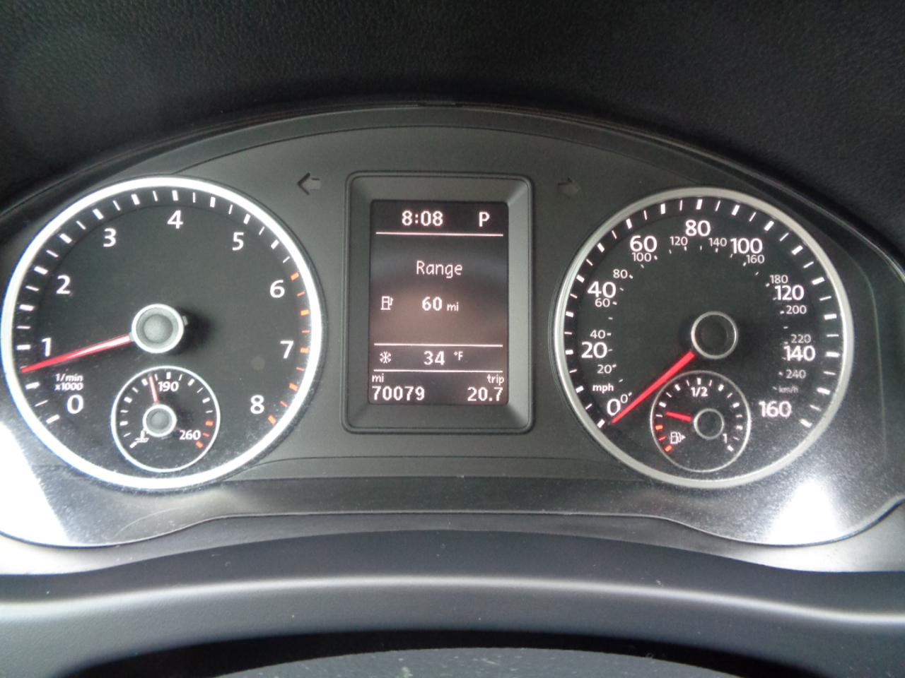 Volkswagen Tiguan 2.0T Sport FWD 2017