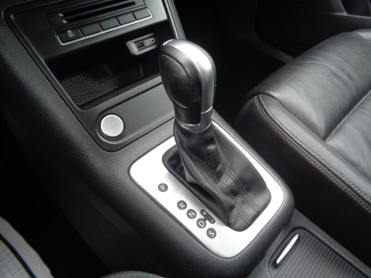 Volkswagen Tiguan 2.0T Sport FWD 2017