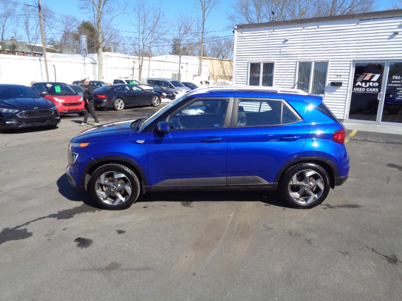 Hyundai Venue Limited IVT 2023